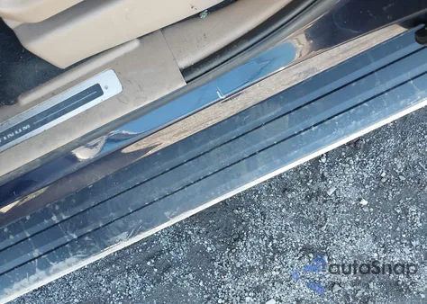 2019 Cadillac Escalade Esv Platinum z USA, uszkodzony, nr VIN 1GYS4KKJ0KR249261